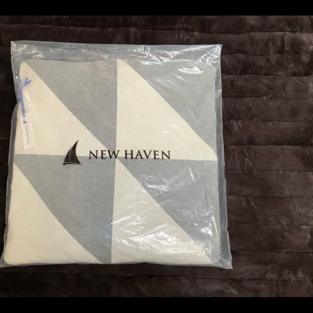 NEW HAVEN  PILLOWS, HAVE 2  SELL SET, OR SEPARATE!